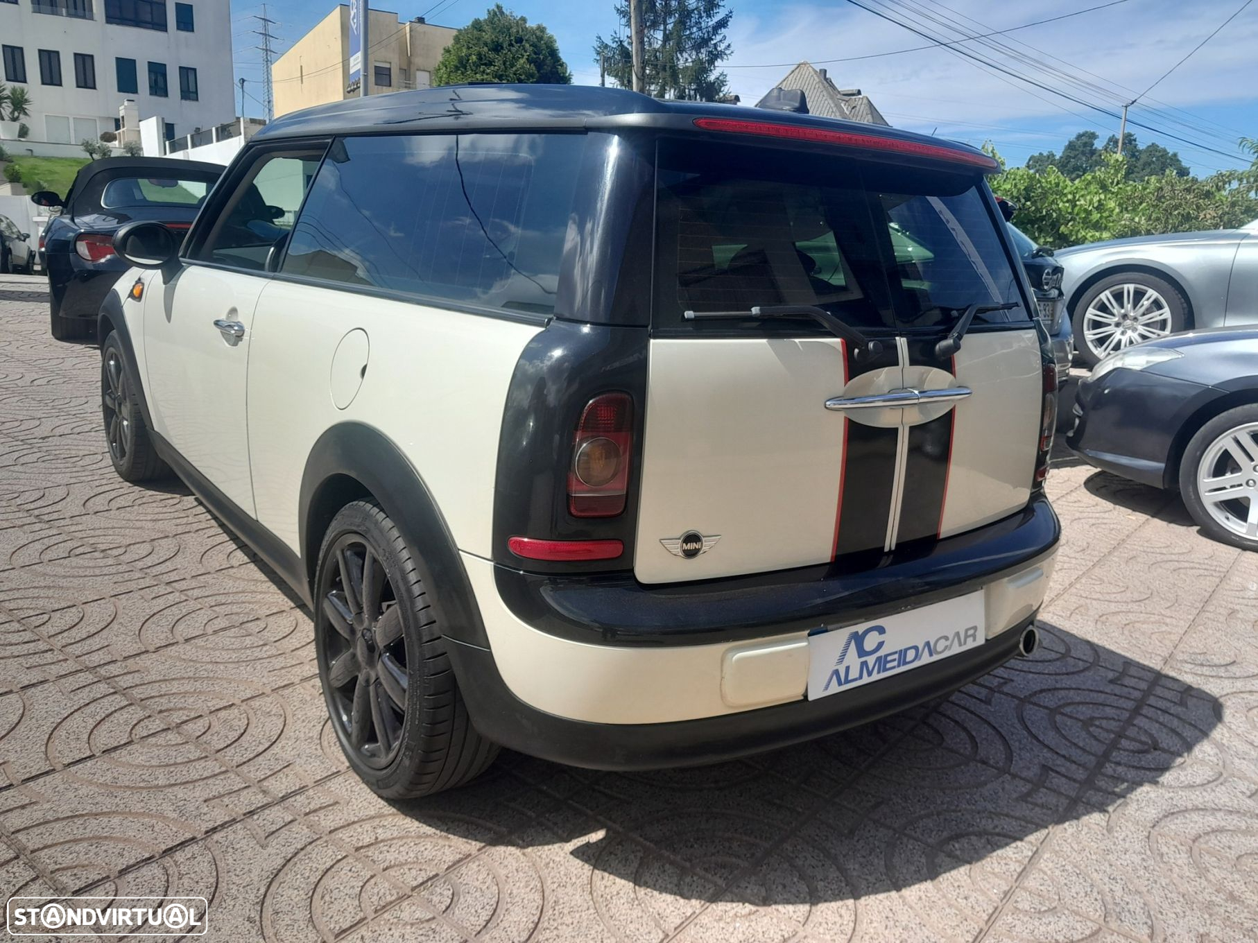 MINI Clubman Cooper D - 3