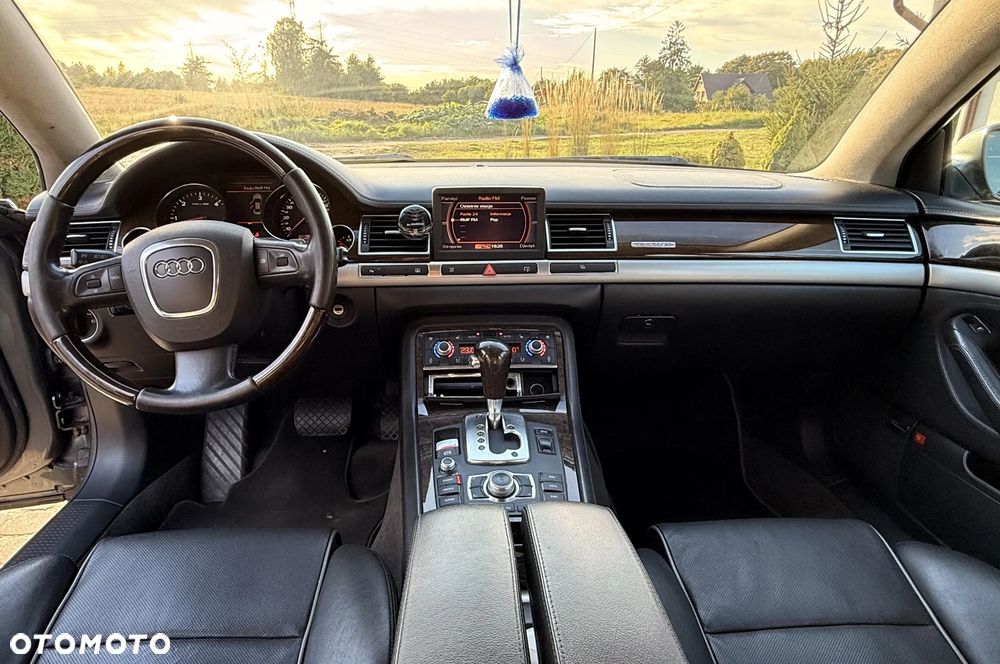 Audi A8 4.2 TDI Quattro - 32