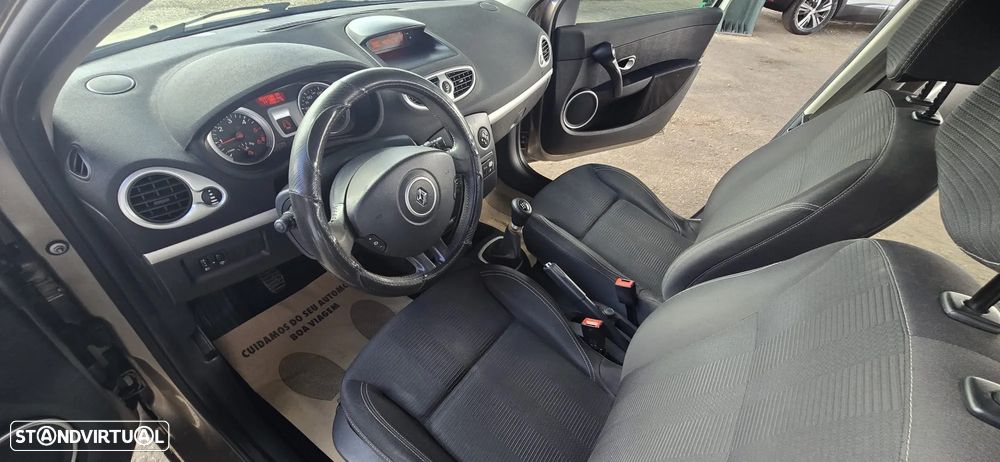 Renault Clio Sport Tourer 1.5 dCi Dynamique - 14