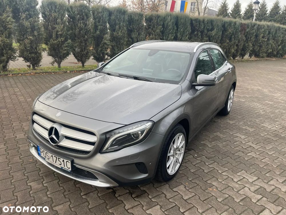 Mercedes-Benz GLA 200 7G-DCT AMG Line - 2
