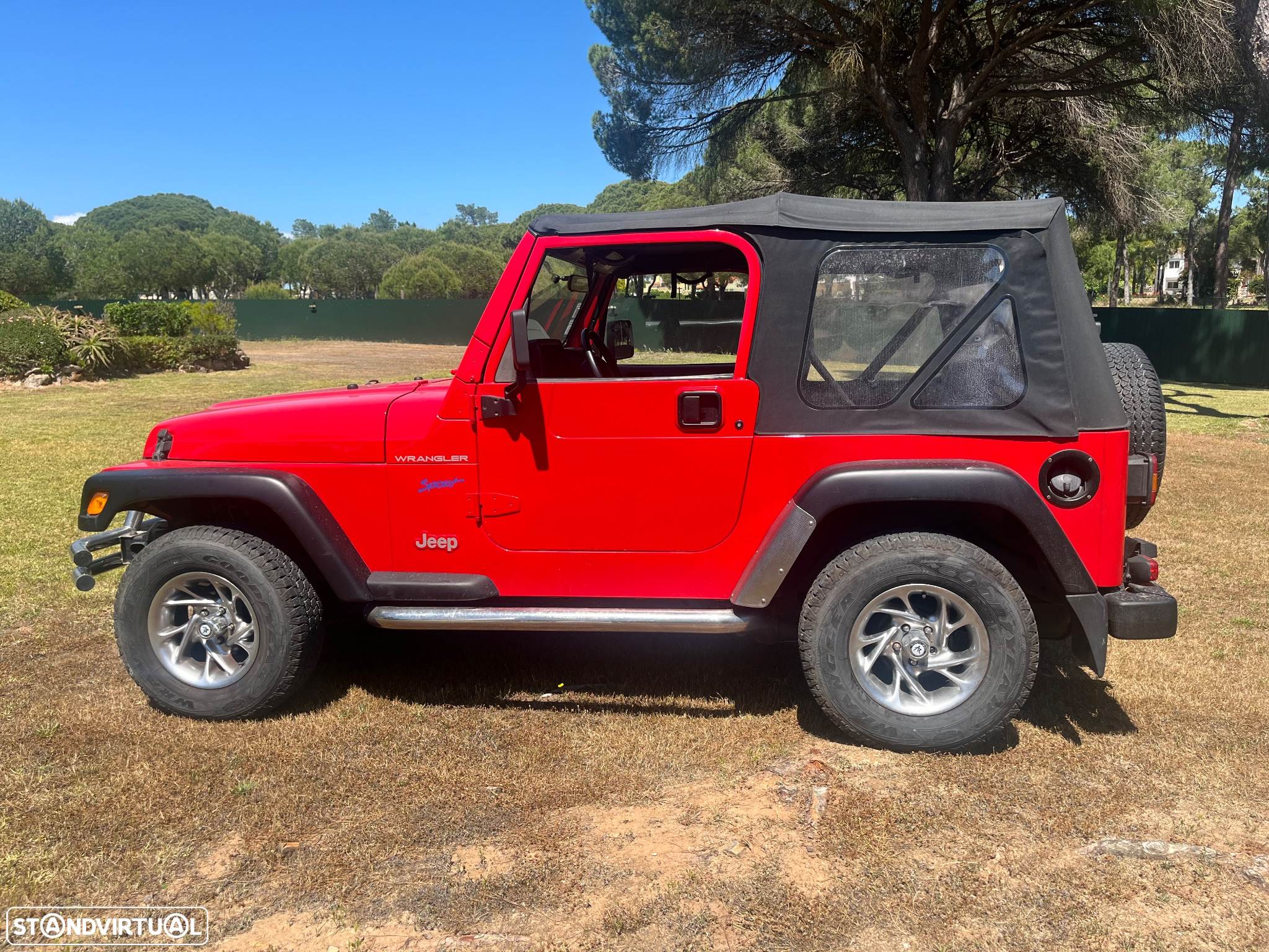 Jeep Wrangler 2.5 Sport Soft Top - 2