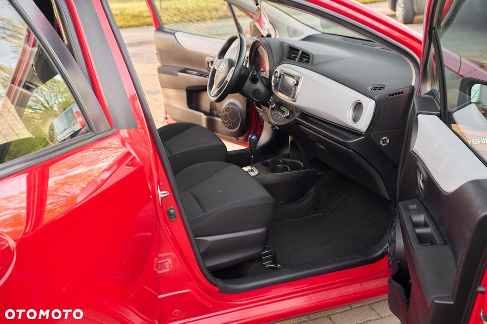 Toyota Yaris Hybrid 100 Premium EU6 - 21