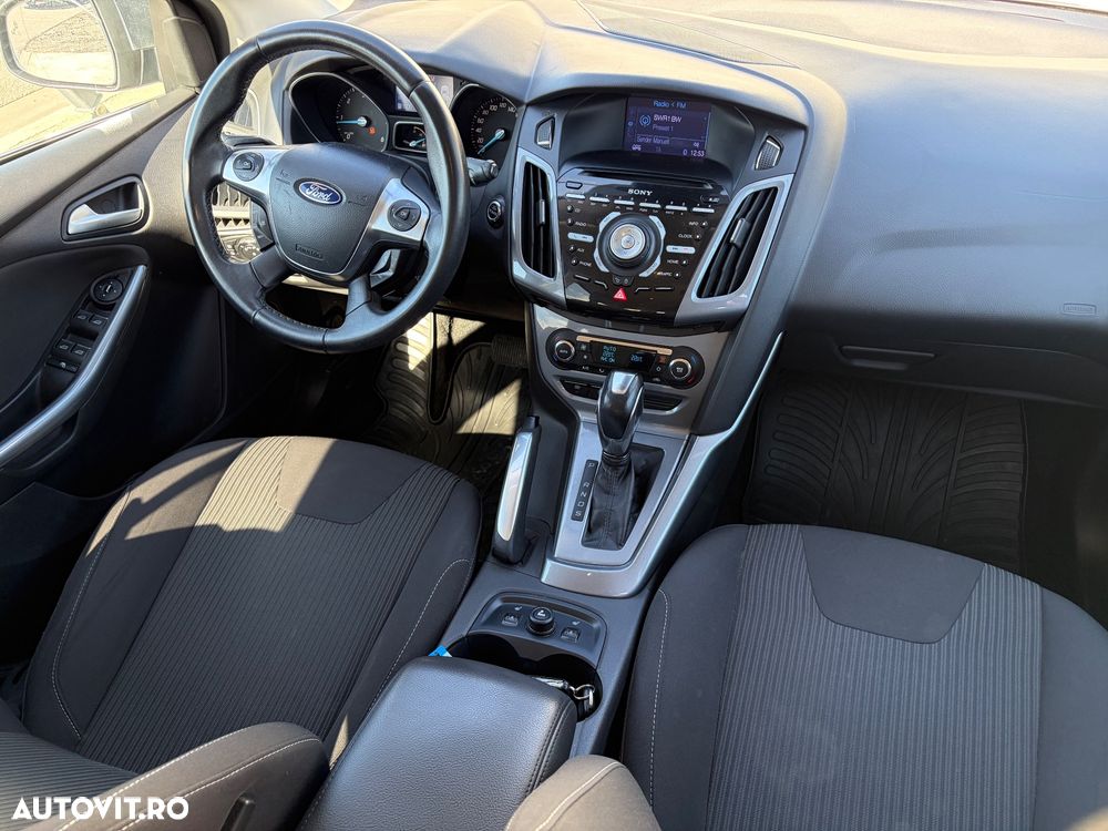 Ford Focus 2.0 TDCI DPF Powershift Titanium - 6
