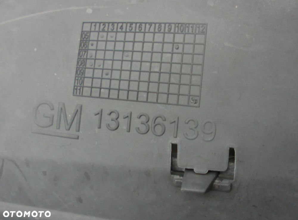 Opel Zafira B Grill Zderzak - 6