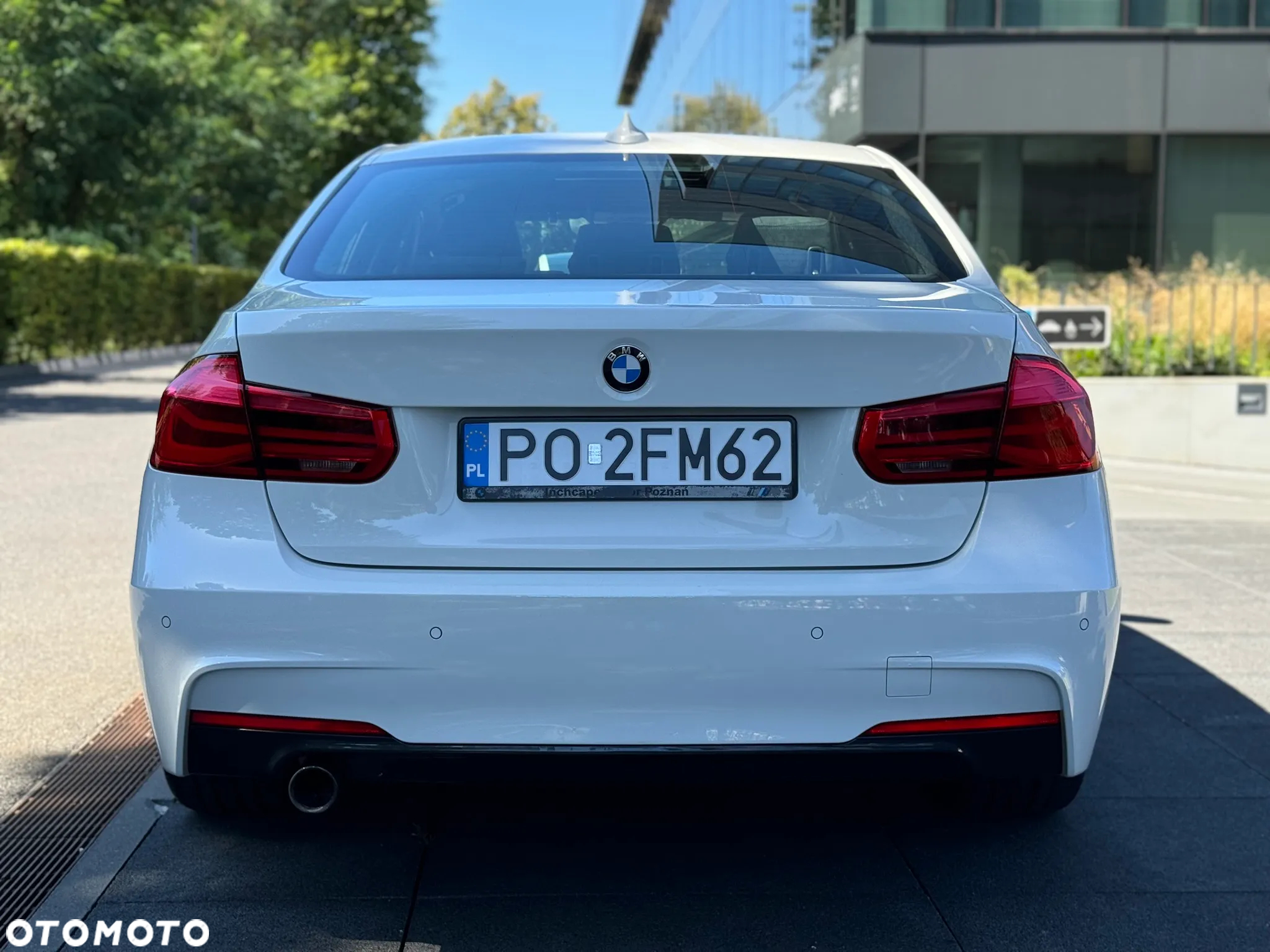 BMW Seria 3 318i M Sport - 4