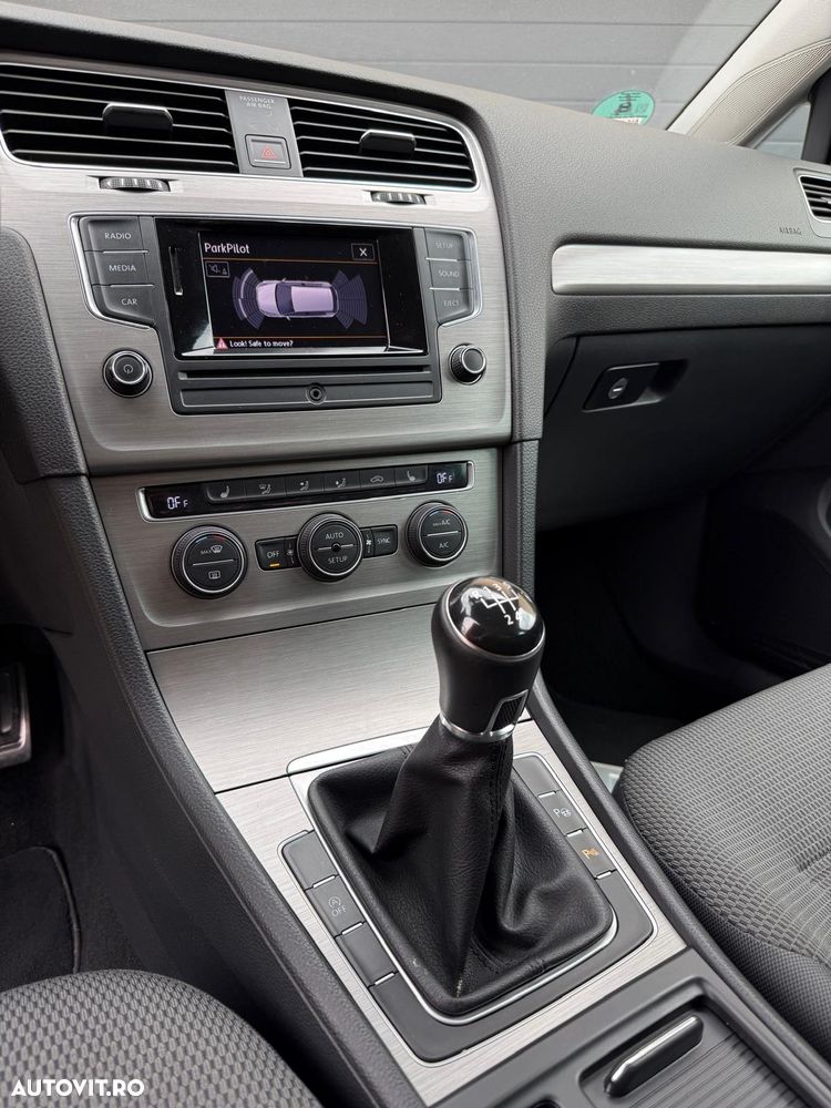 Volkswagen Golf 1.2 TSI BlueMotion Technology Comfortline - 9