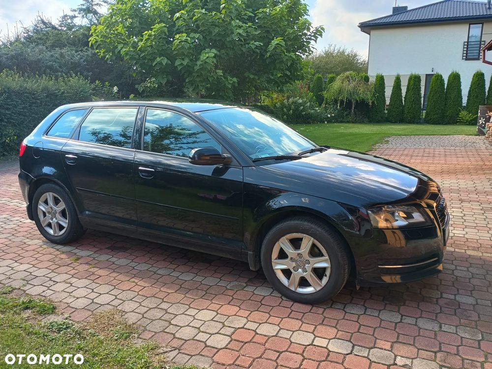 Audi A3 1.6 Limited Edition - 1