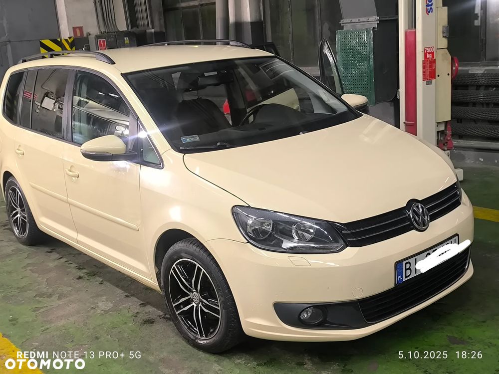 Volkswagen Touran 2012 photo 5
