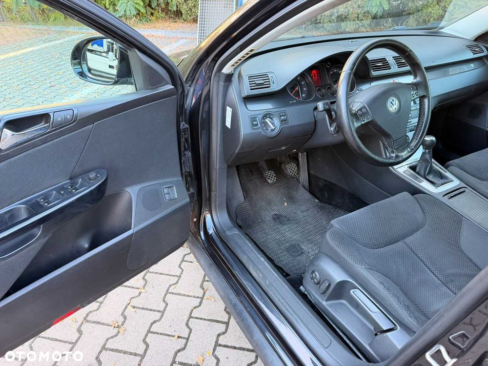 Volkswagen Passat Variant - 2