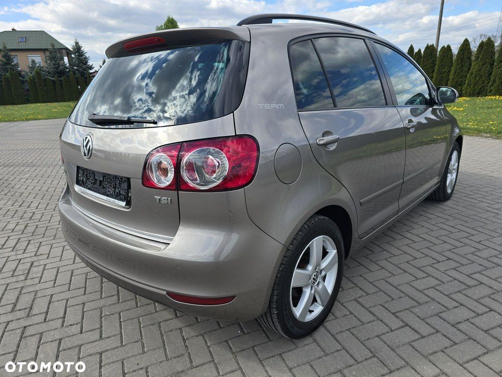 Volkswagen Golf Plus - 9