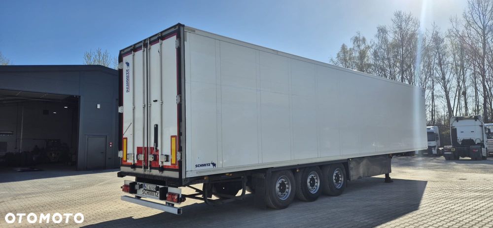 Schmitz Cargobull SCB - 3