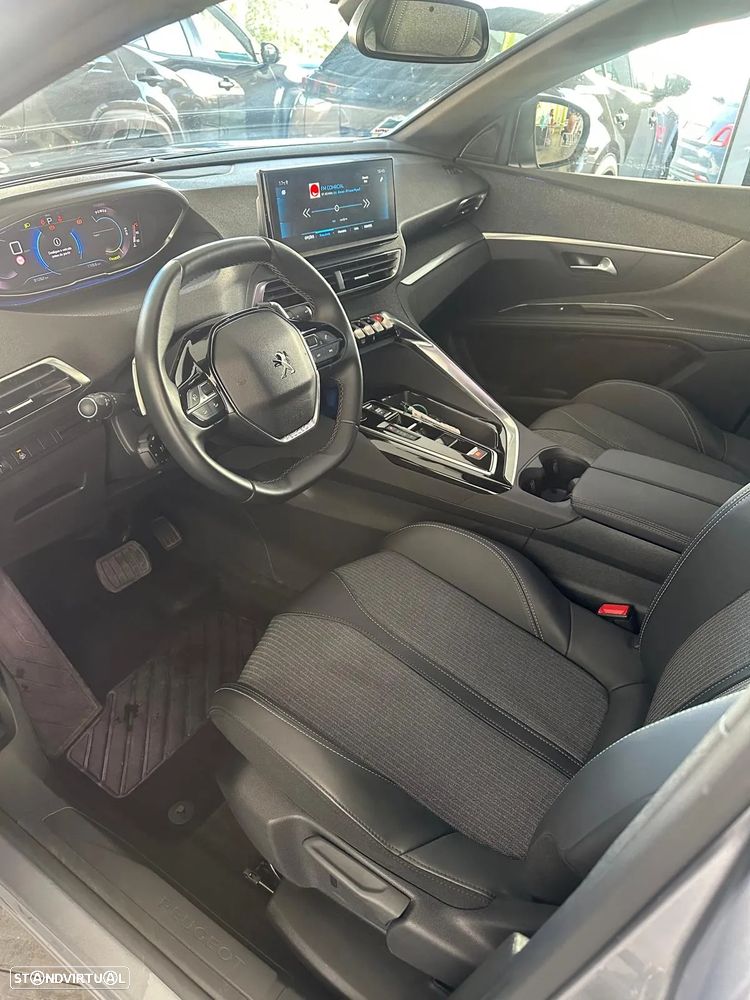 Peugeot 5008 1.6 Plug-in Hybrid Allure e-DCS7 - 6