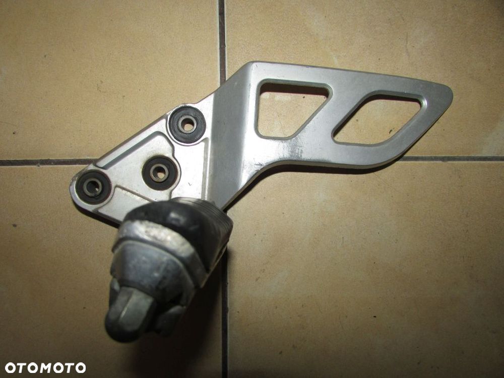 Suzuki GSF 650 Bandit 07-08 podnóżek set lewy przód - 1