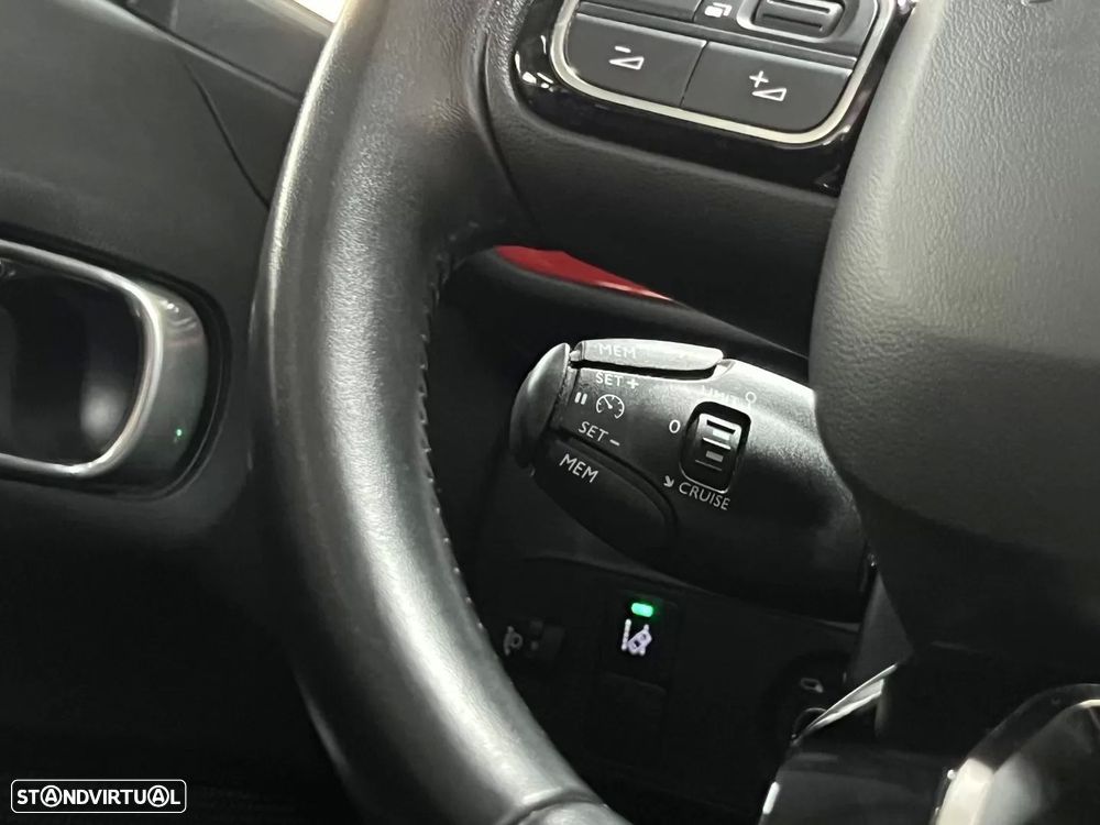 Citroën C3 1.2 PureTech Shine - 33