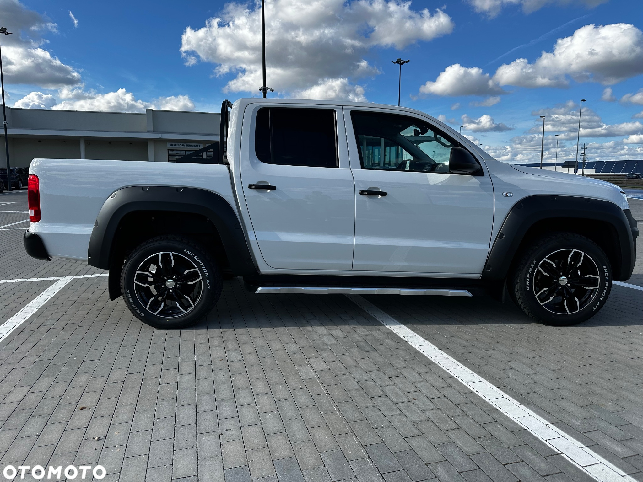 Volkswagen Amarok 3.0 V6 TDI 4Mot Trendline - 9