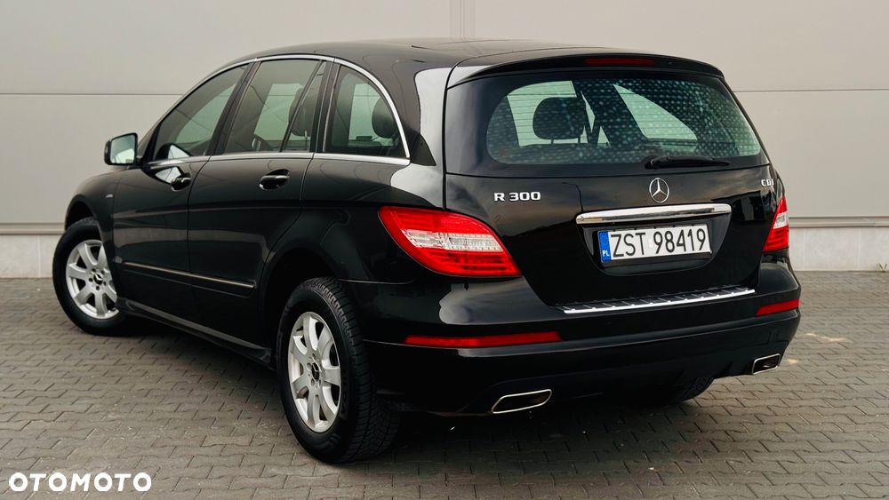 Mercedes-Benz Klasa R 300 CDI 7G-TRONIC DPF BlueEFFICIENCY Grand Edition - 20