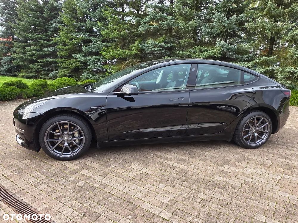 Tesla Model 3 Langstreckenbatterie Allradantrieb Dual Motor - 11