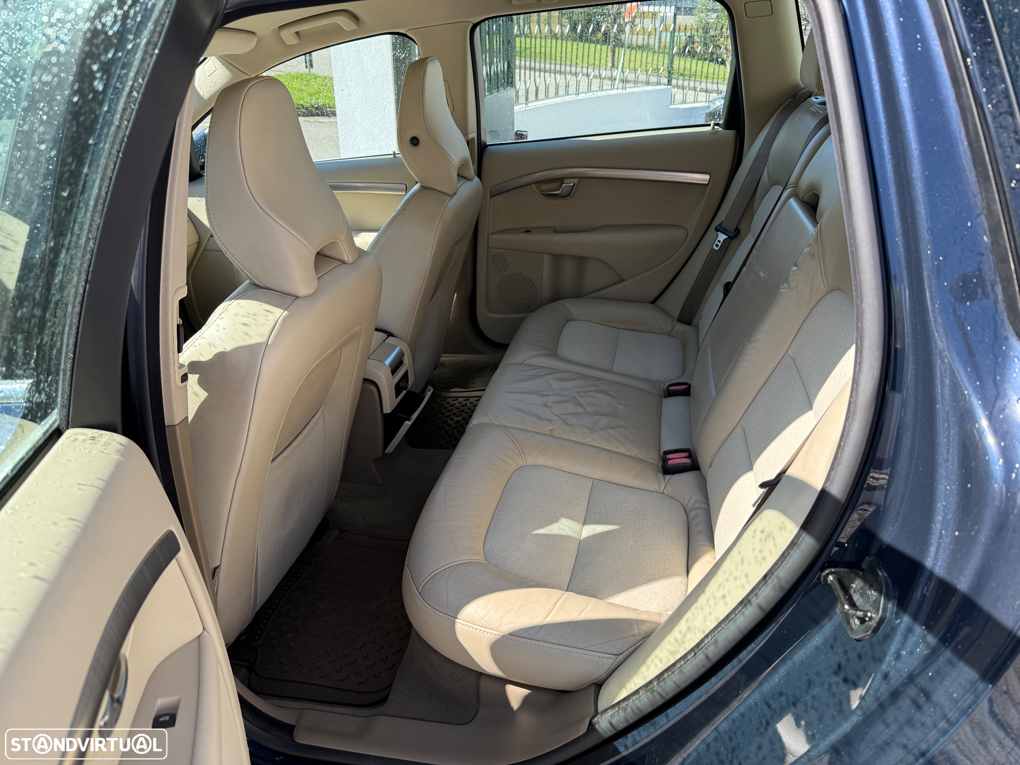Volvo V70 1.6 D Drive Momentum - 5