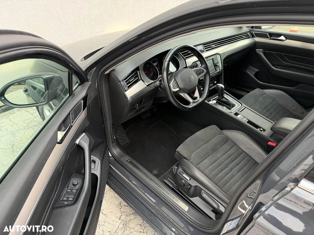 Volkswagen Passat 2.0 TDI DSG Highline - 11