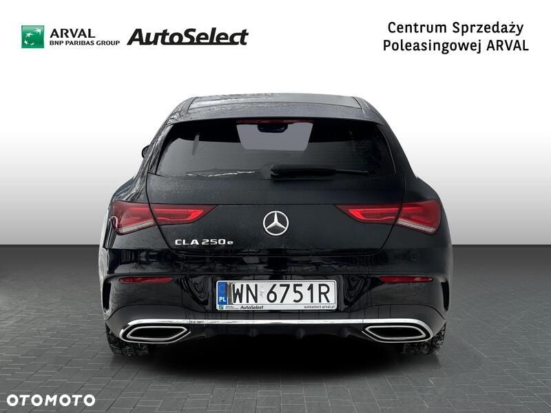 Mercedes-Benz CLA 250 E AMG Line 8G-DCT - 6