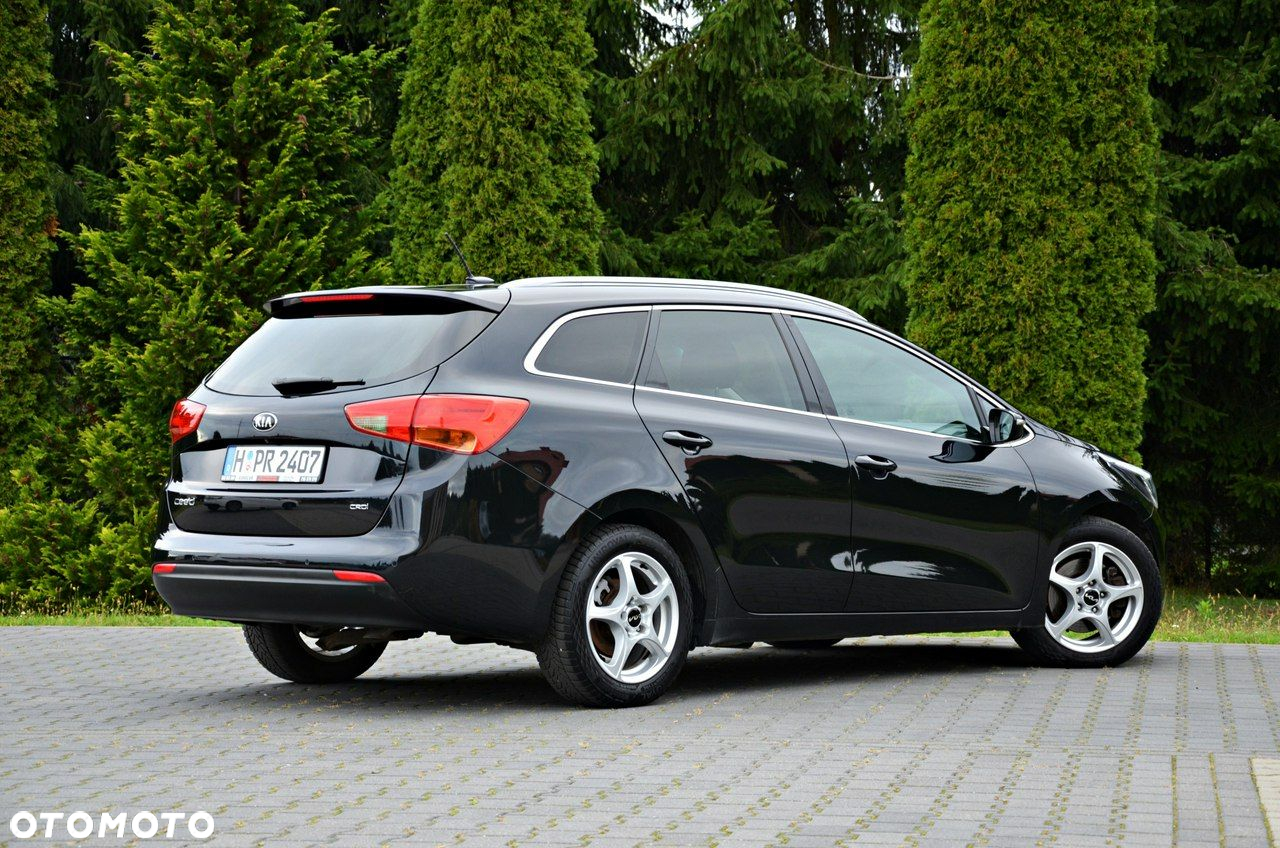 Kia Ceed 1.6 CRDi 128 Platinum Edition - 23