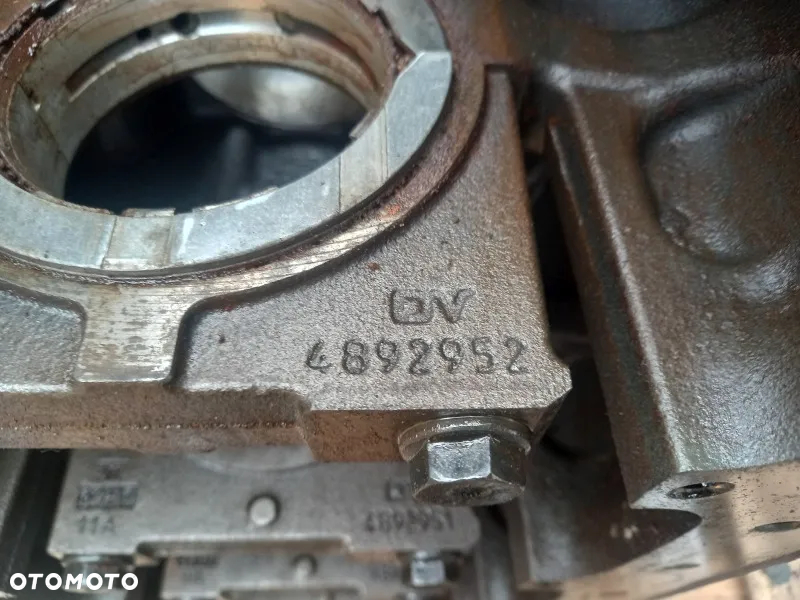 Blok silnika F4DFE4133*B014 New Holland T6.155 - 13