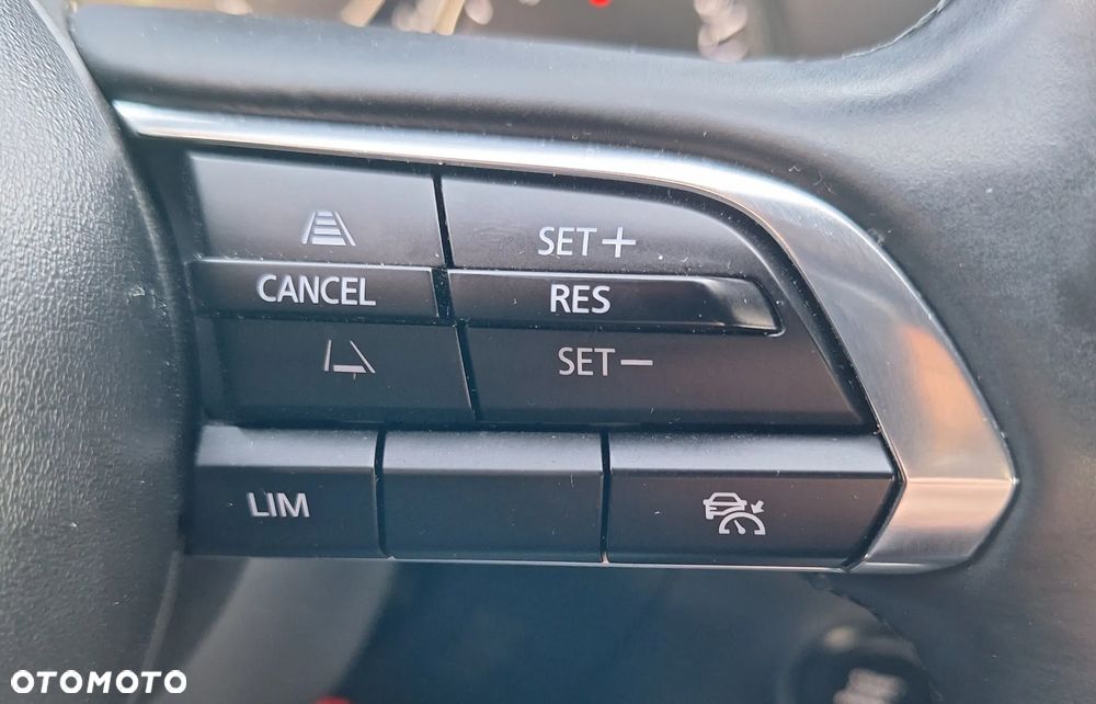 Mazda 3 e-SKYACTIV-G 2.0 M HYBRID HOMURA - 17