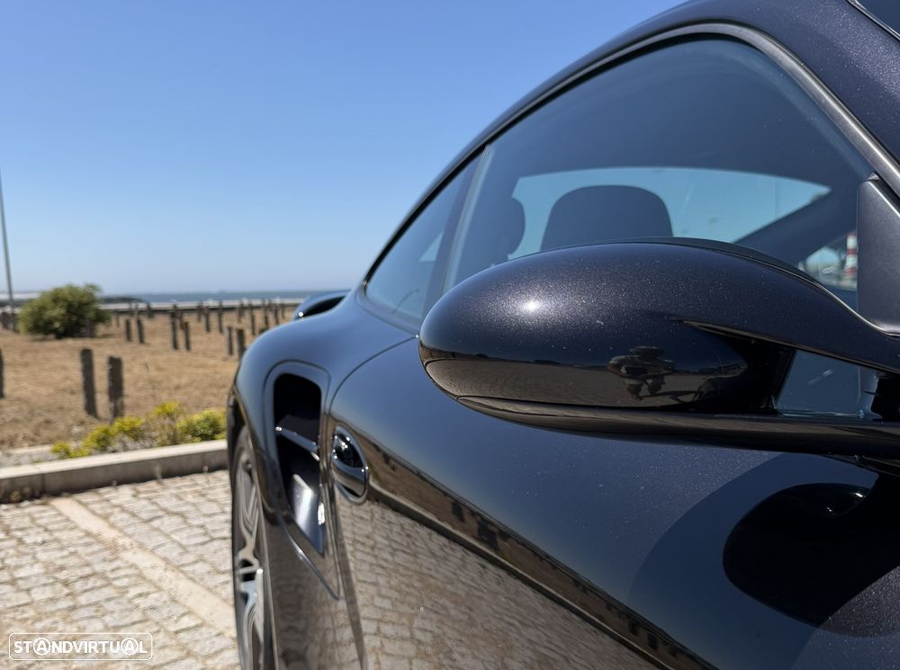 Porsche 911 (997) Turbo - 12