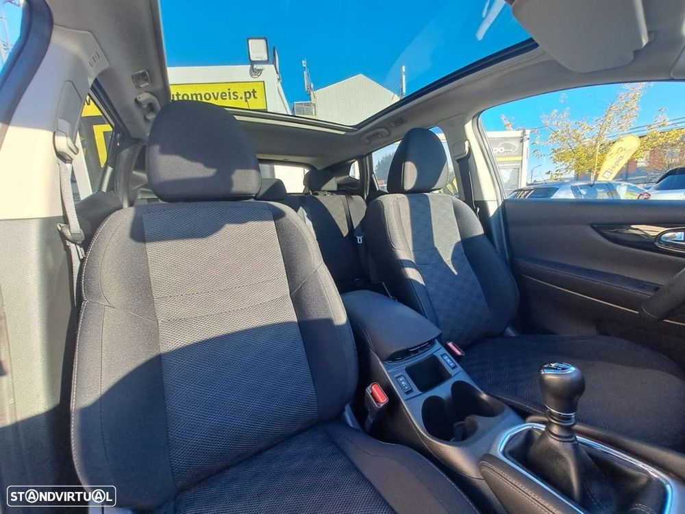 Nissan Qashqai 1.2 DIG-T N-Connecta 18 - 8