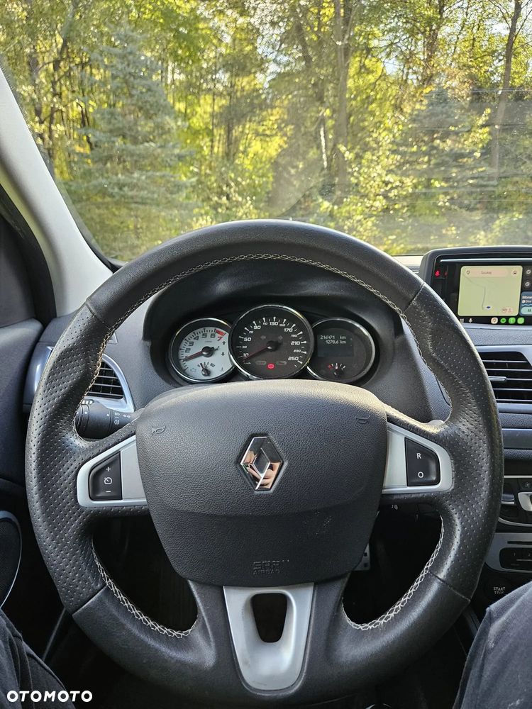 Renault Megane TCe 180 GT - 20