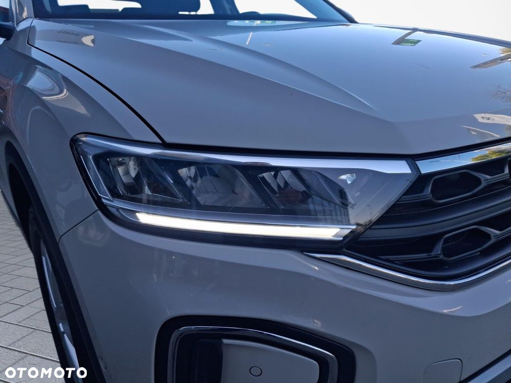 Volkswagen T-Roc 1.5 TSI Life - 28