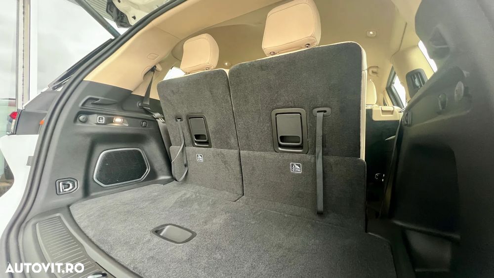 Jeep Grand Cherokee - 11