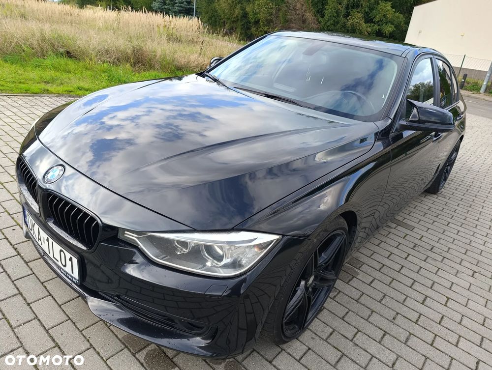BMW Seria 3 318d Modern Line - 12