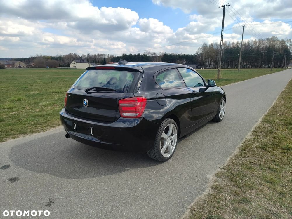 BMW Seria 1 118i - 3