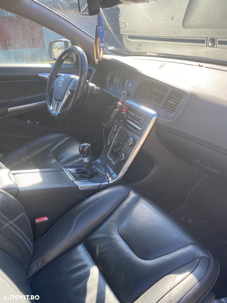 Volvo V60 ver-d3-start--stop-momentum - 5