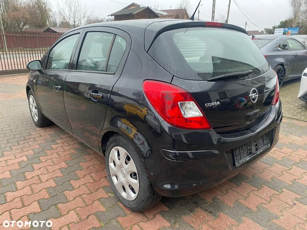 Opel Corsa - 3