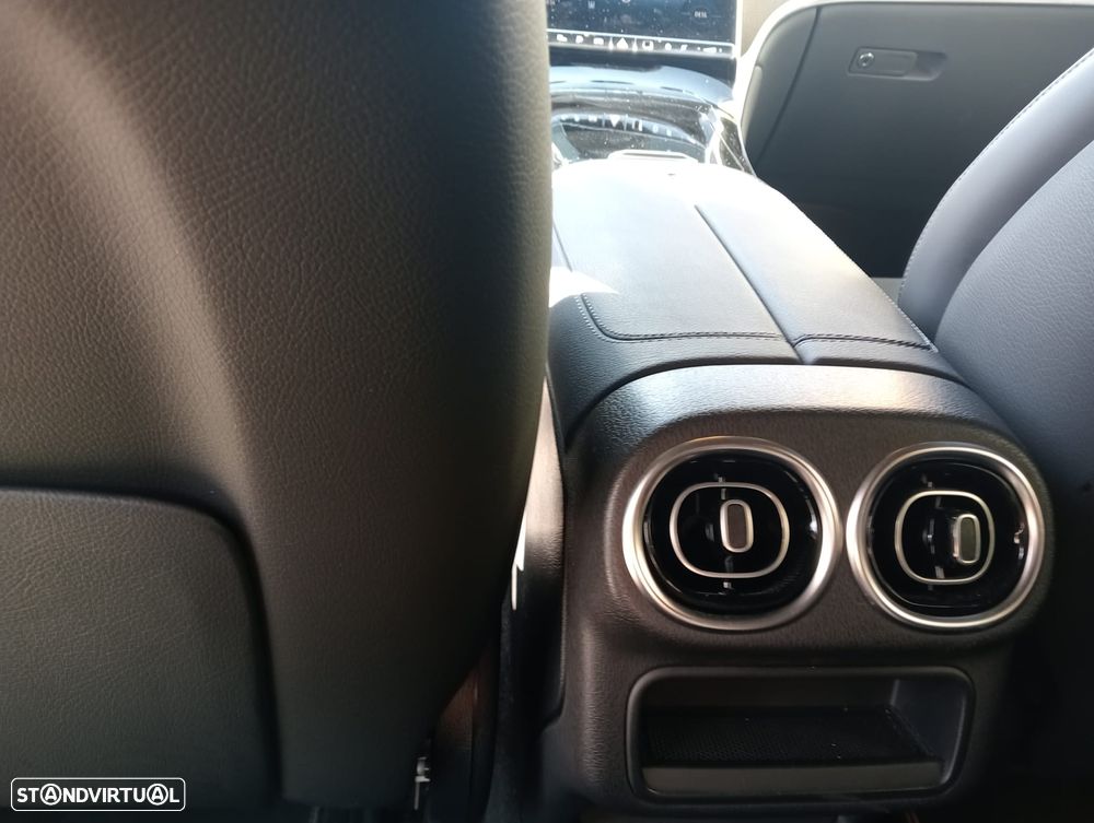 Mercedes-Benz GLC 300 de 4Matic - 23