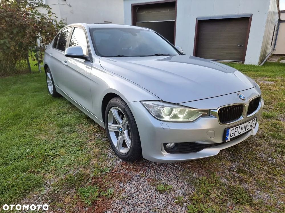 BMW Seria 3 328i xDrive - 10
