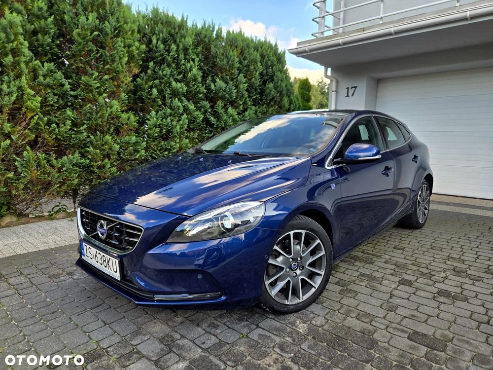 Volvo V40 D4 Drive-E Ocean Race - 2