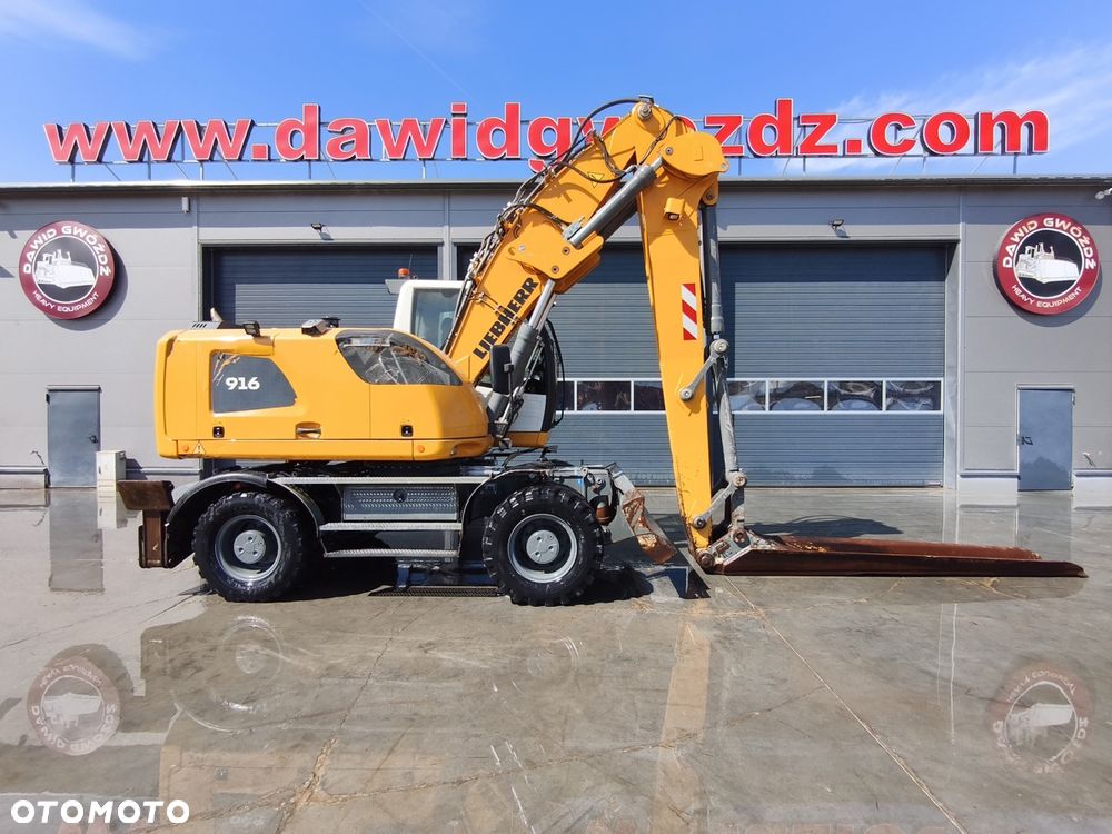 Liebherr A916 - 4