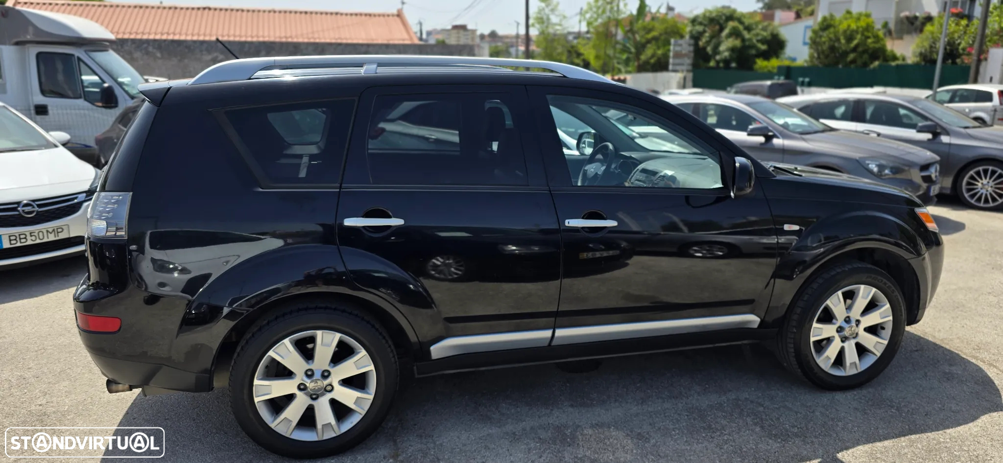 Mitsubishi Outlander 2.0 DI-D Intense+ 4WD - 26