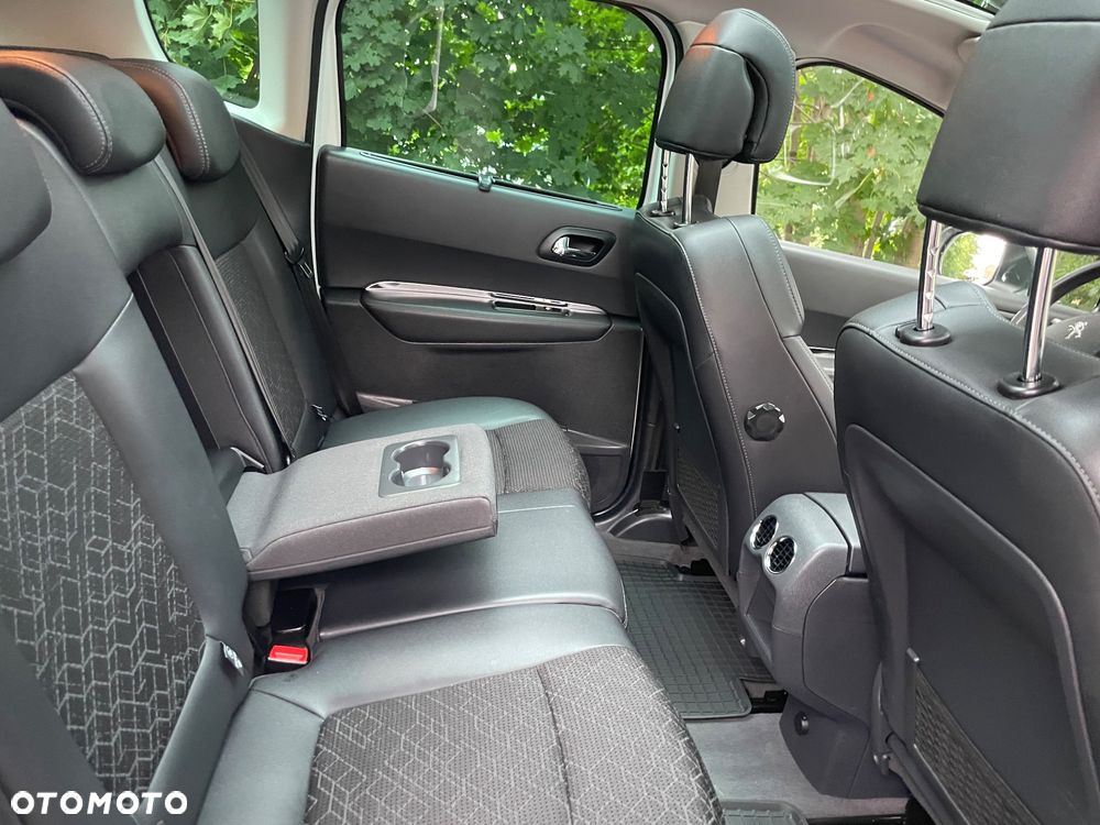 Peugeot 3008 1.2 PureTech Allure - 14