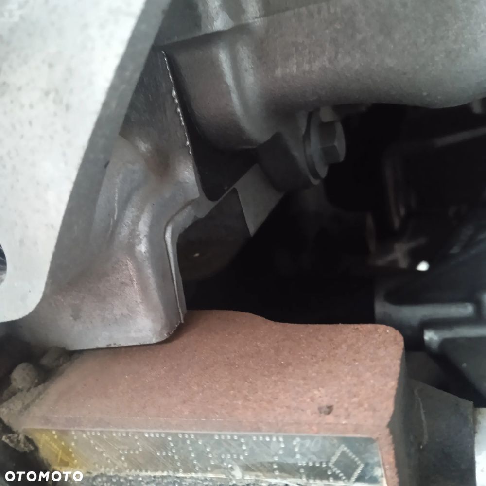 Silnik nissan 2.3DCI YS23D276 - 8