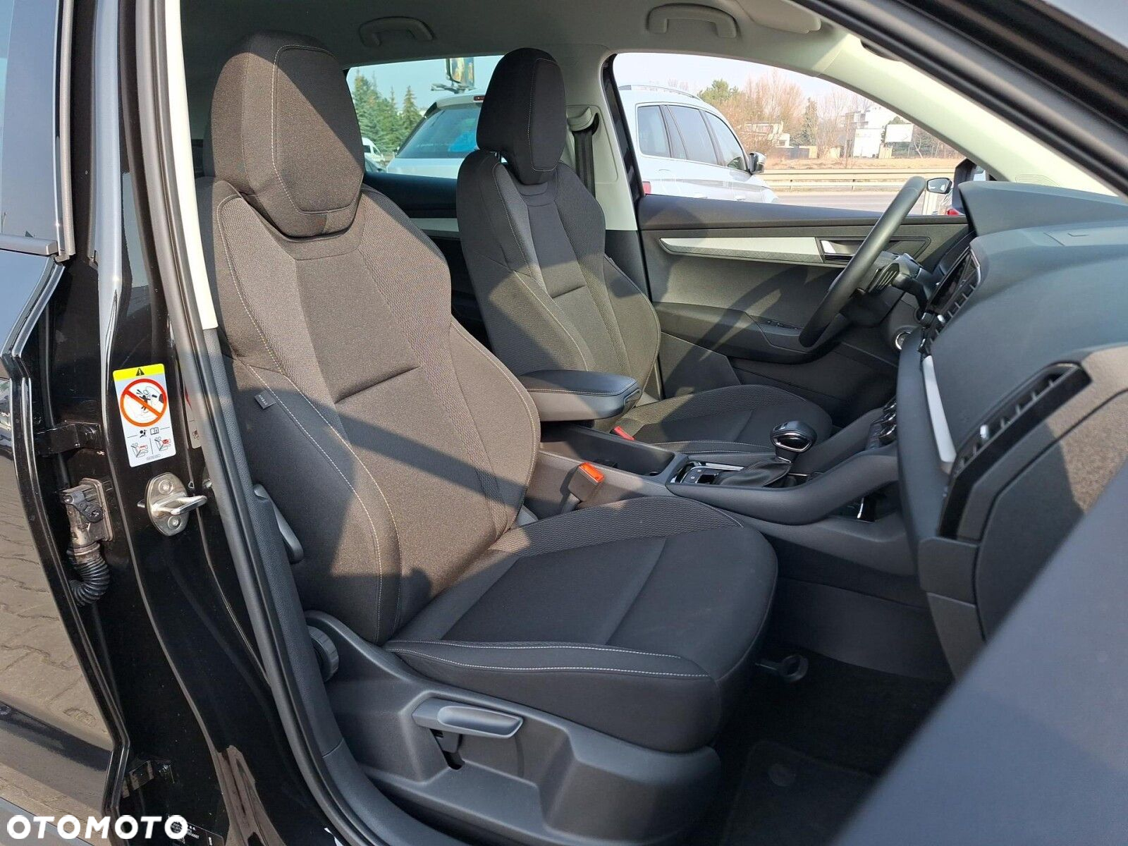 Skoda Karoq 1.5 TSI ACT Selection DSG - 10
