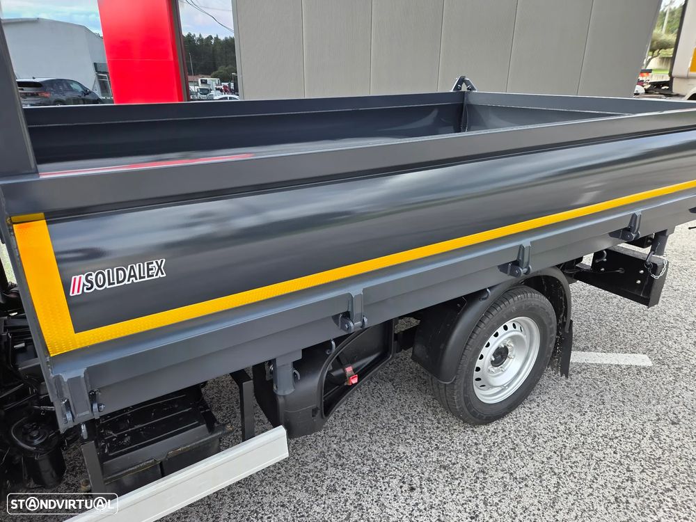 Toyota Dyna 100 tribasculante - 5