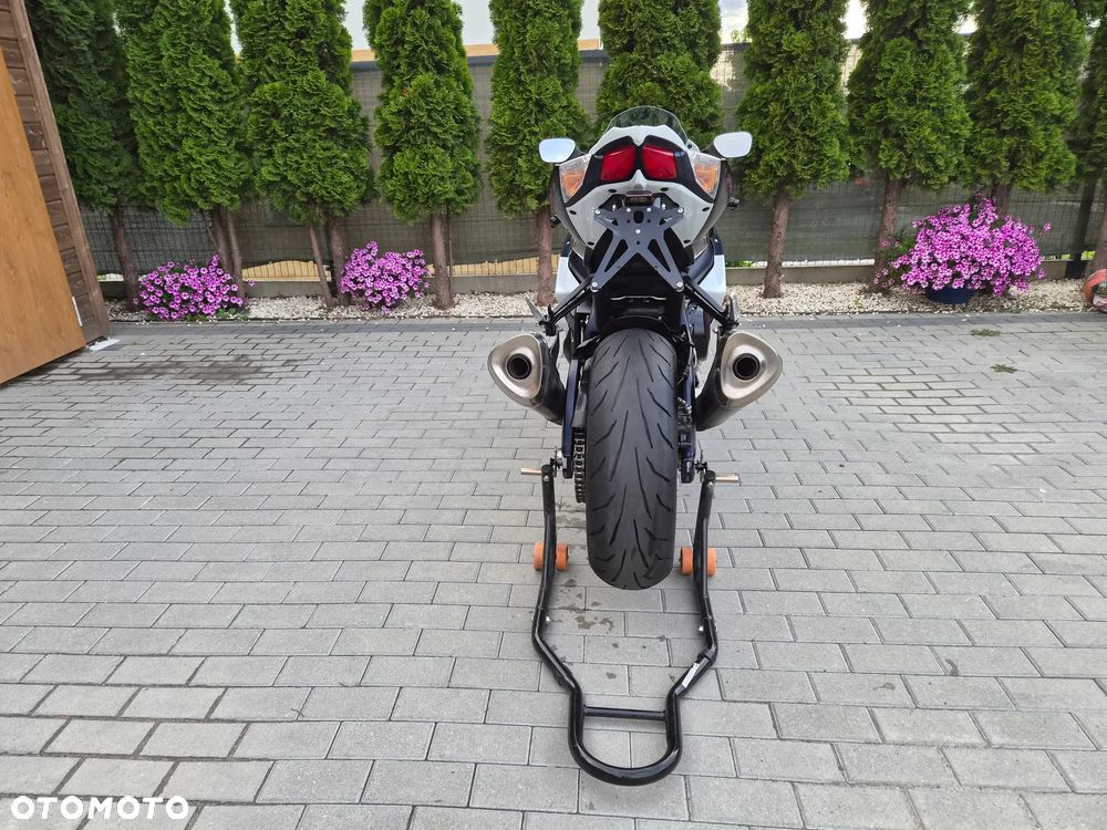 Suzuki GSX-R - 7