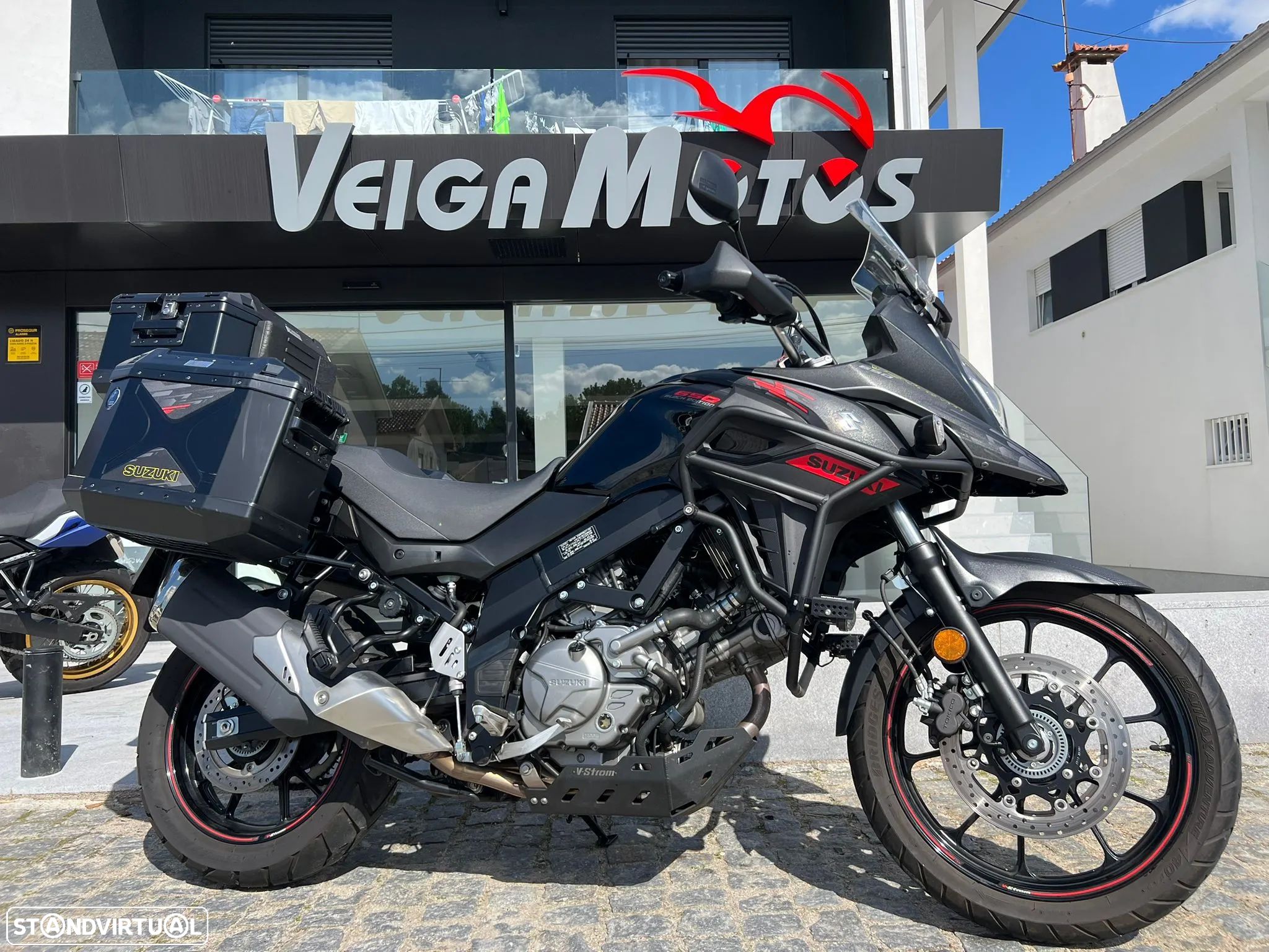 Suzuki DL 650 V-Strom Black Edition - 1
