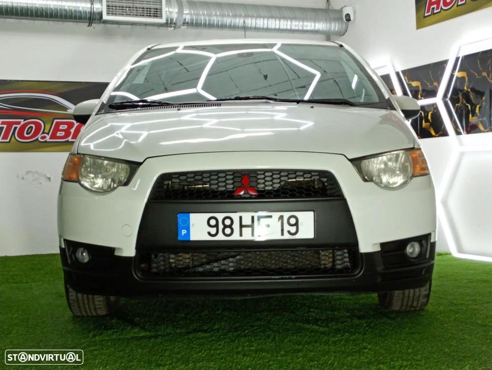Mitsubishi Colt - 7