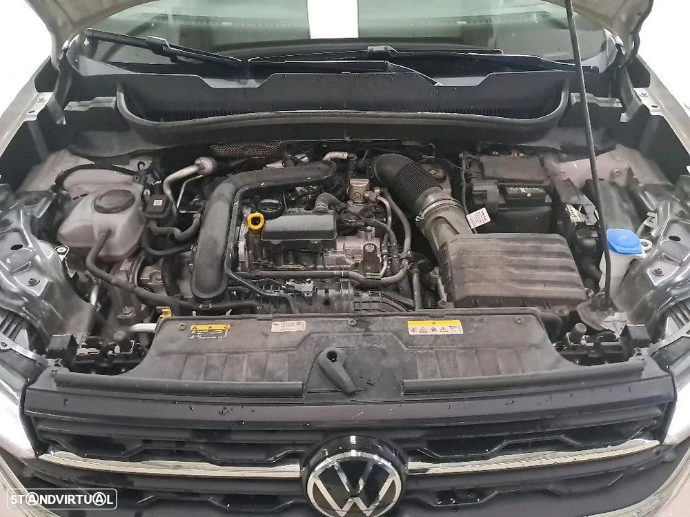 VW T-Cross 1.0 TSI Urban DSG - 12