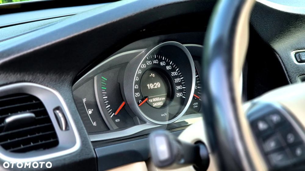 Volvo S60 D2 Summum - 33